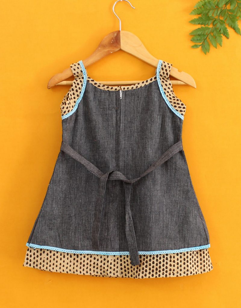 GDR22 Smocking dress grey back 02